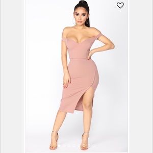 Fashion nova “Taliyah off shoulder dress”-mauve